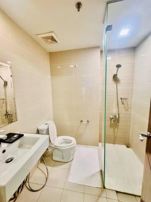 One Uptown Residences Bgc Тагиг Экстерьер фото