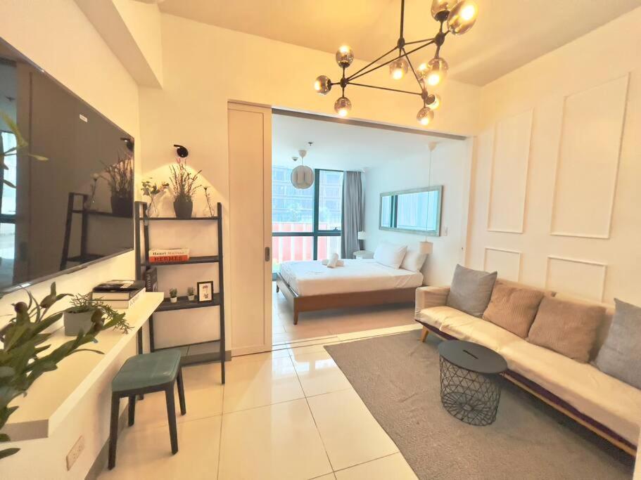One Uptown Residences Bgc Тагиг Экстерьер фото