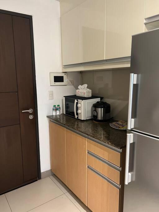 One Uptown Residences Bgc Тагиг Экстерьер фото