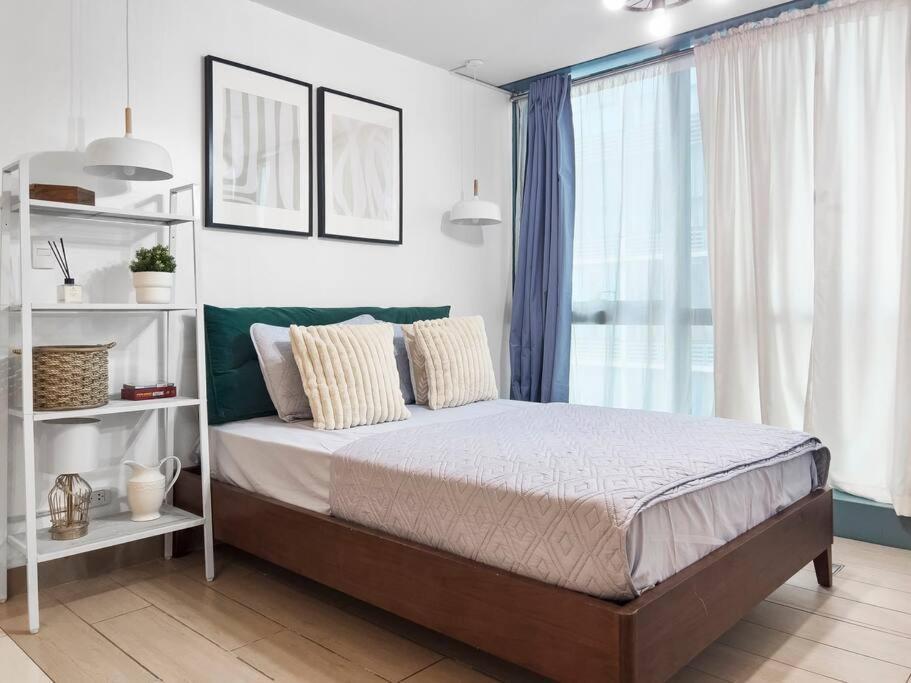 One Uptown Residences Bgc Тагиг Экстерьер фото
