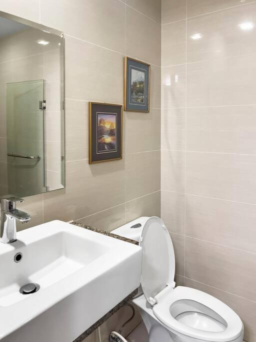 One Uptown Residences Bgc Тагиг Экстерьер фото