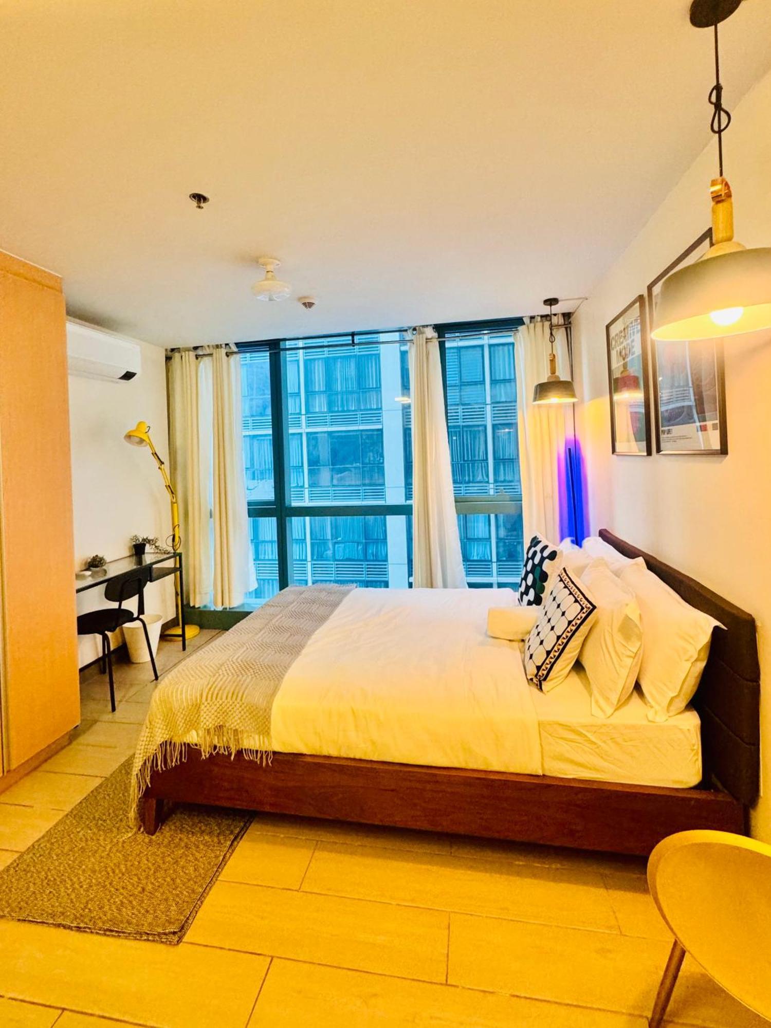 One Uptown Residences Bgc Тагиг Экстерьер фото